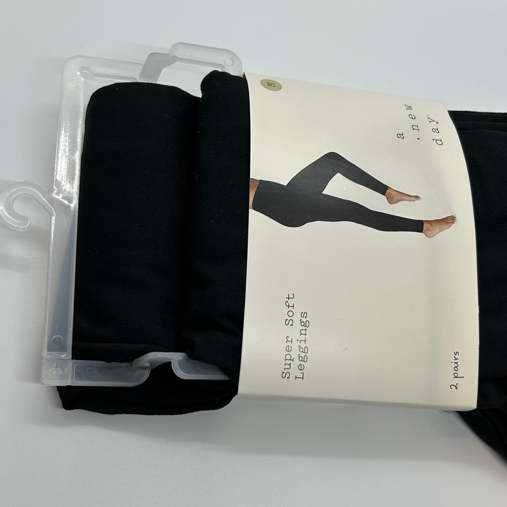 A New Day Jet Black Soft Leggings Size Medium Two pieces NWT - Picture 7 of 7